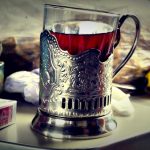 Le thé à la russe comme compagnon de voyage